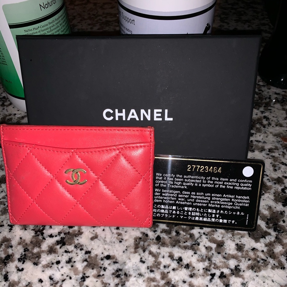 Chanel coral cardholder